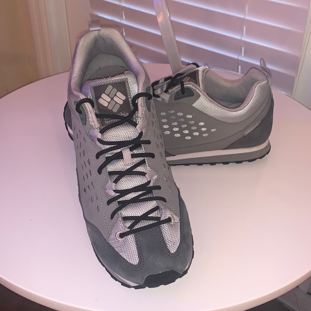 Columbia shoes D7 Retro size 11.5